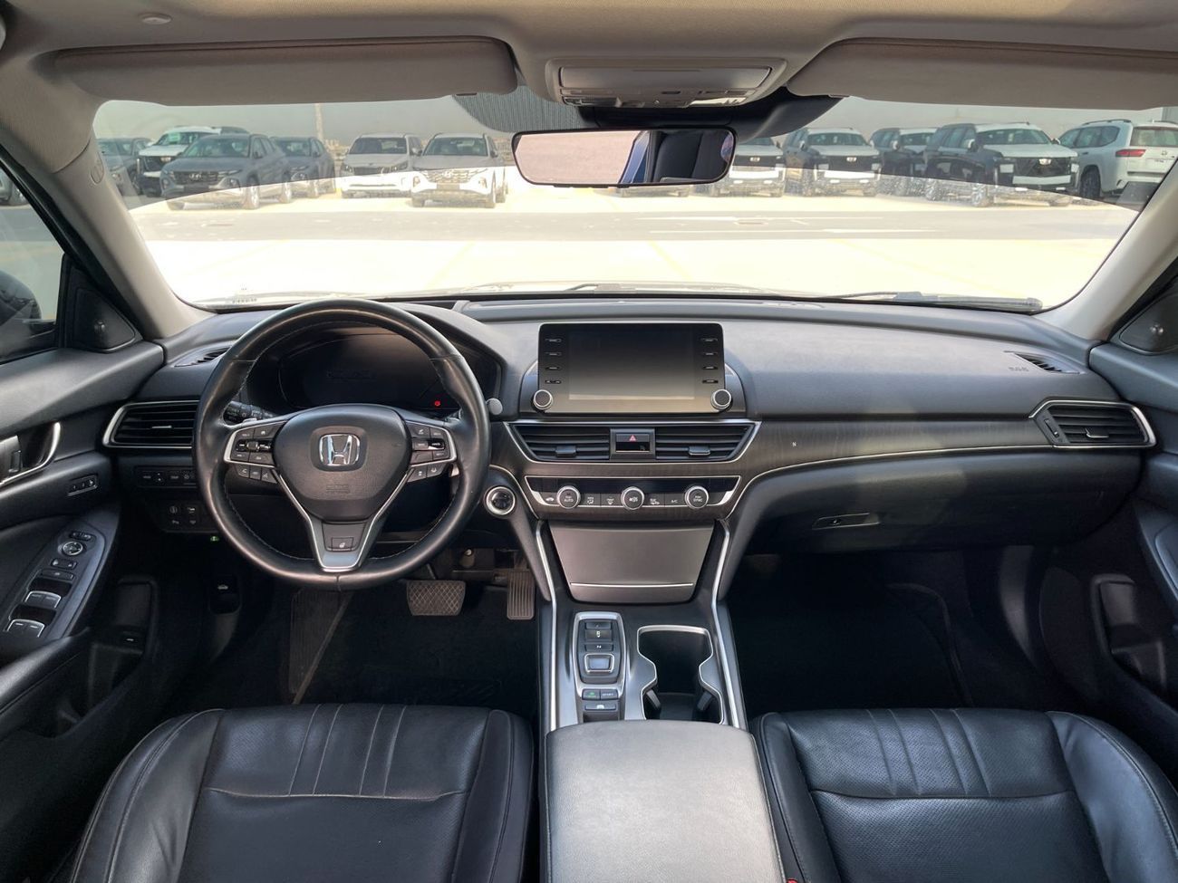 Steering / dashboard of Honda Accord (Luxury Sedan)