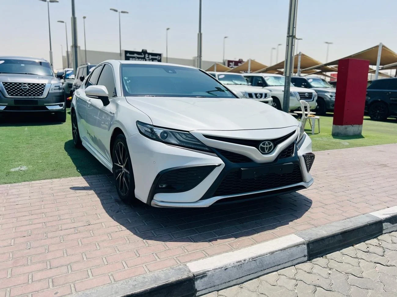 Side view of Toyota Camry 2022 (Sedan)