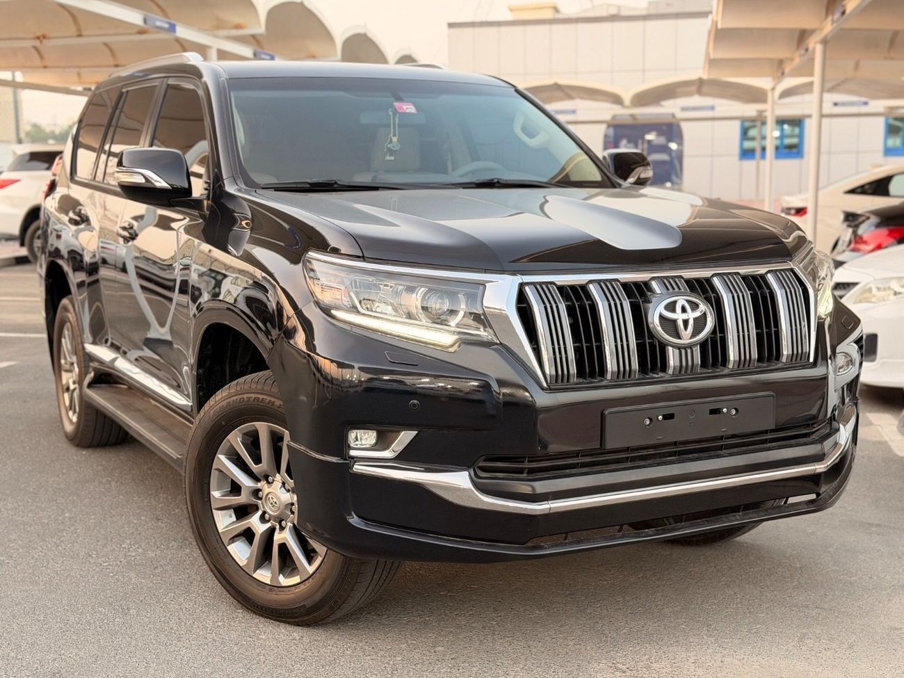Side view of Toyota Land Cruiser Prado (Luxury SUV)