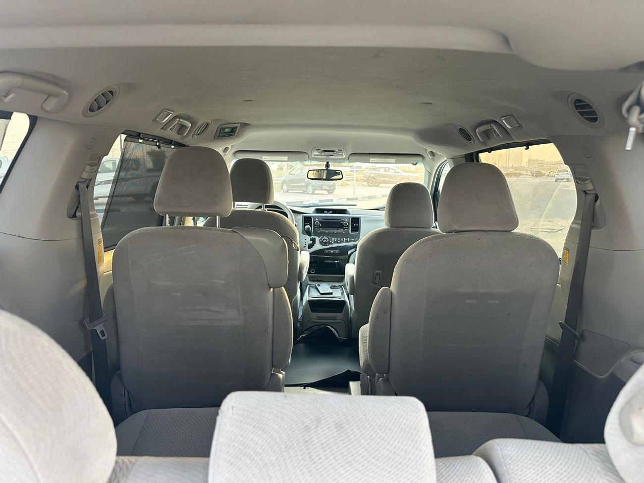 Interior / seats of Toyota Sienna XLE (SUV)