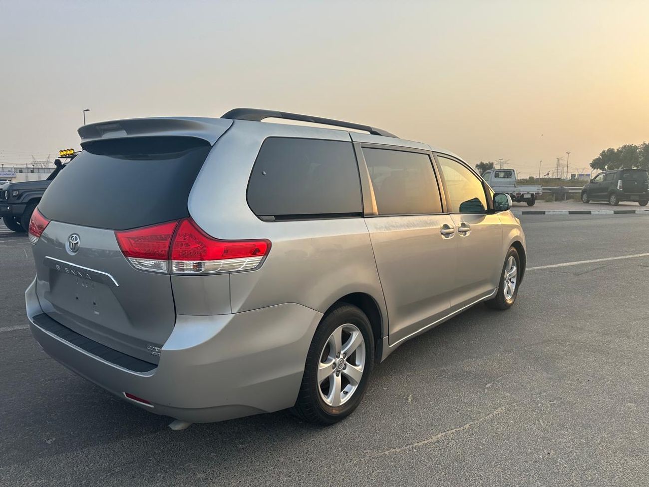 Side view of Toyota Sienna XLE (SUV)